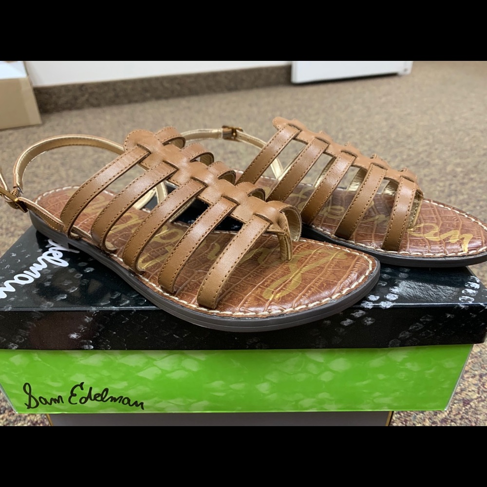 Brand New! Never worn Sam Edelman sandals size 8